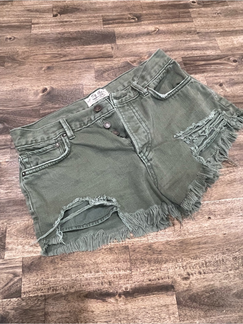 We The Free Free People Olive Distressed Shorts 26